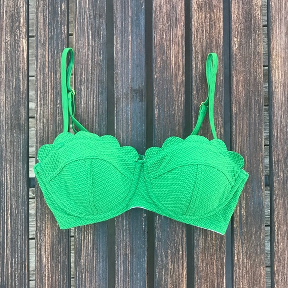 Jessica Simpson Bikini - Picture 3 of 7